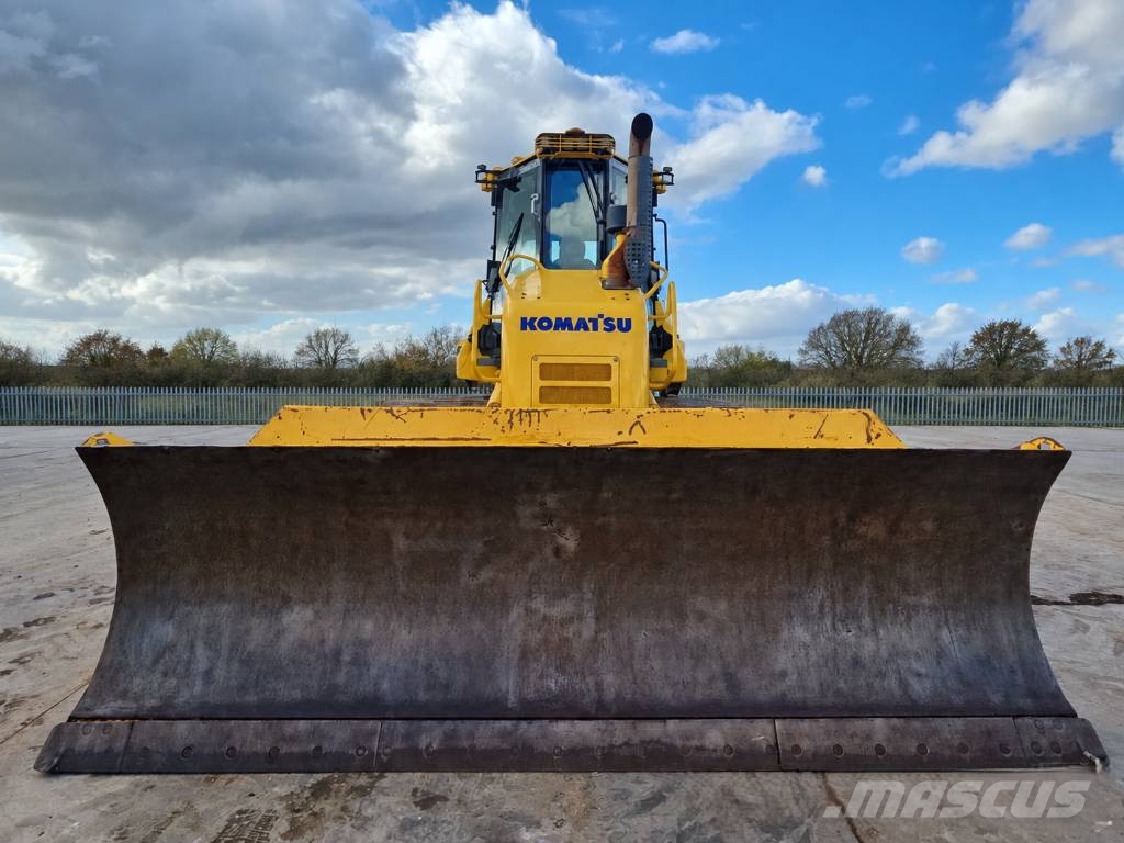 Komatsu D61 PX - 24 lánctalpas dózerek