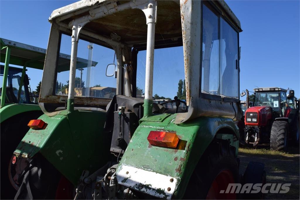 Deutz-Fahr D4006 Traktoren
