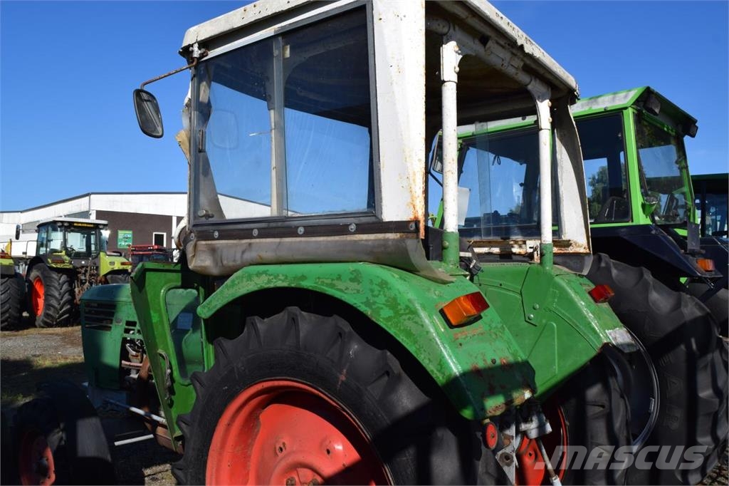 Deutz-Fahr D4006 Traktoren