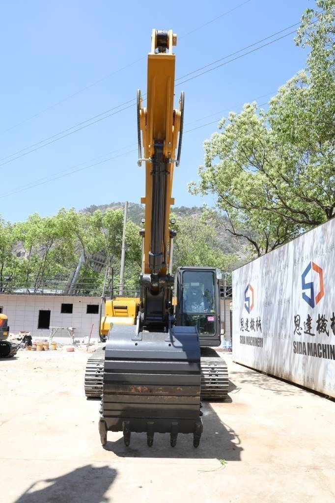 XCMG XE 215 G 대형 굴삭기 29톤 이상