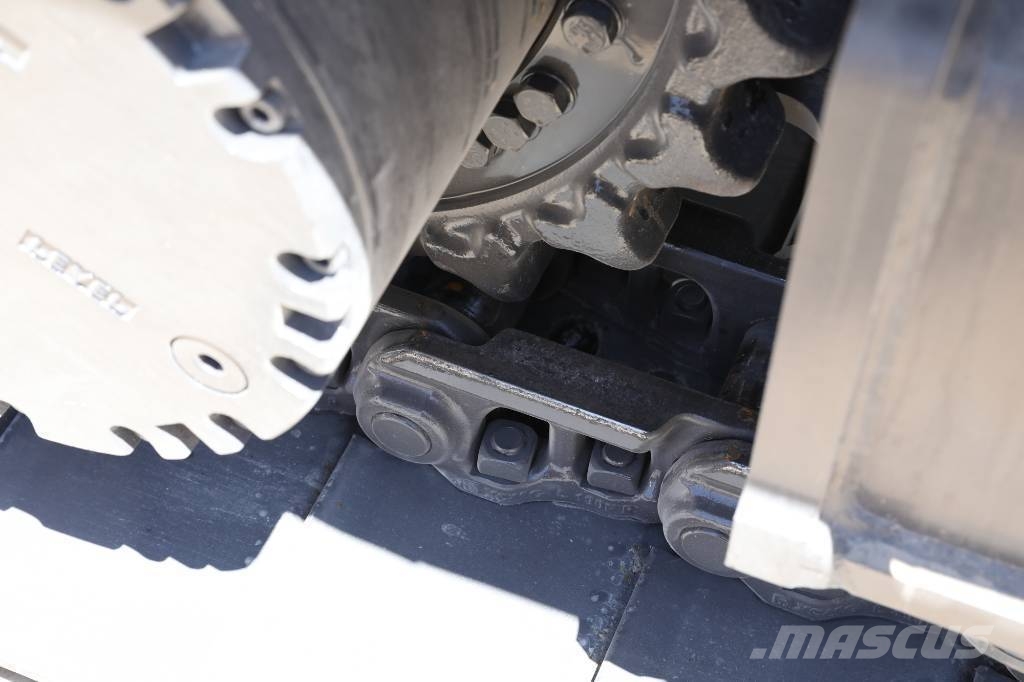 XCMG XE 215 G 대형 굴삭기 29톤 이상