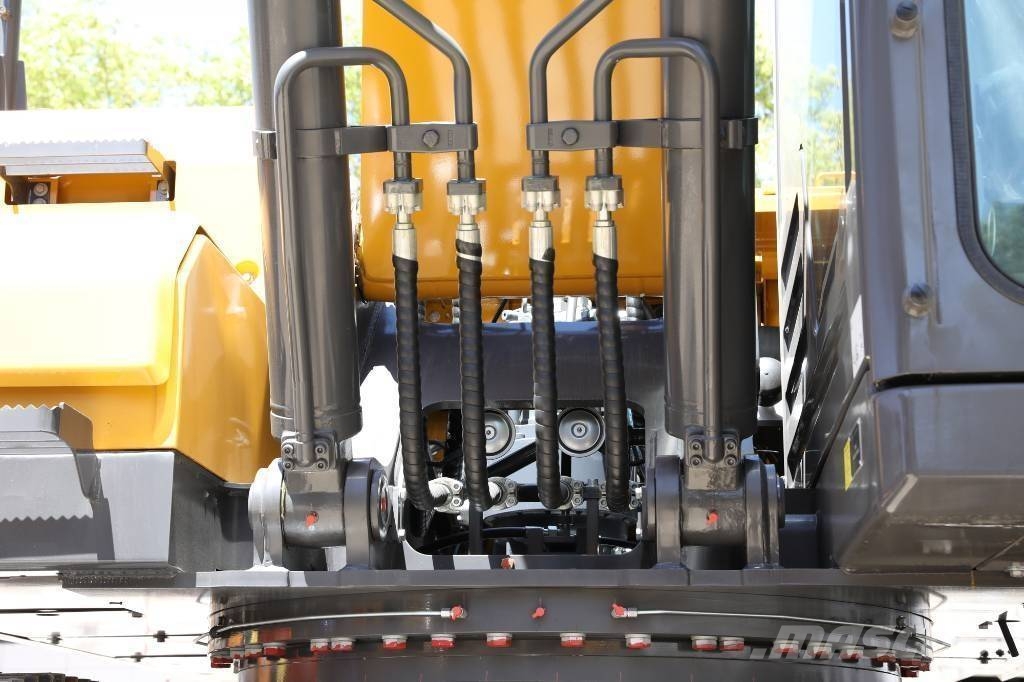 XCMG XE 215 G 대형 굴삭기 29톤 이상