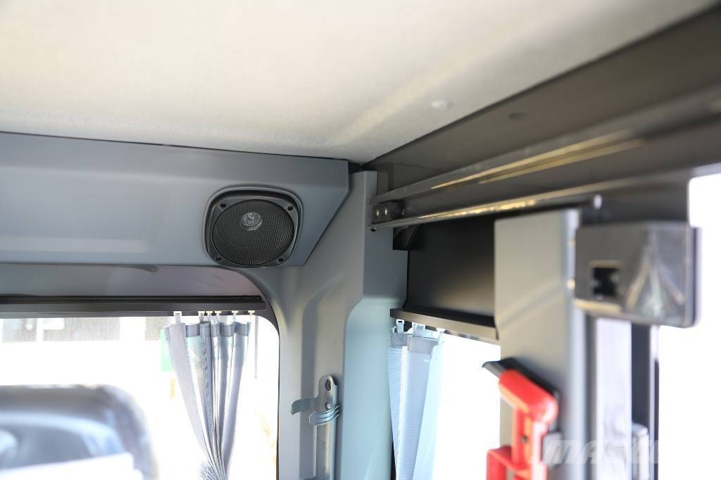 XCMG XE 215 G 대형 굴삭기 29톤 이상