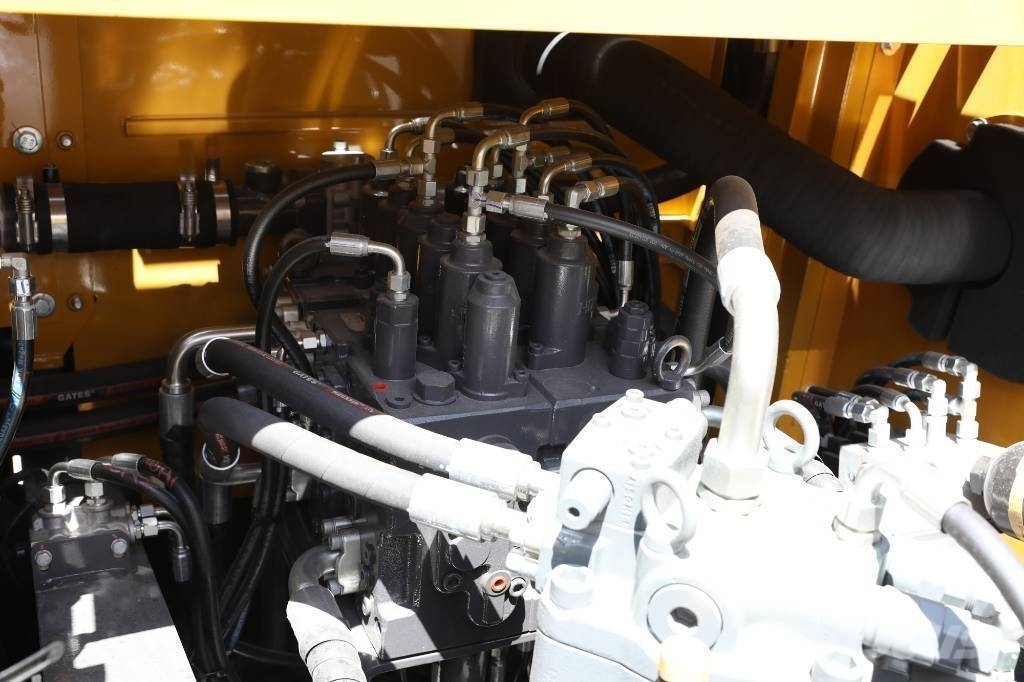 XCMG XE 215 G 대형 굴삭기 29톤 이상