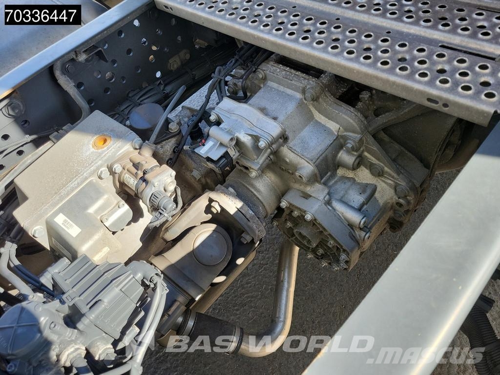 Mercedes-Benz Actros 1845 4X2 StreamSpace Retarder APK 01-2027 S Vetopöytäautot