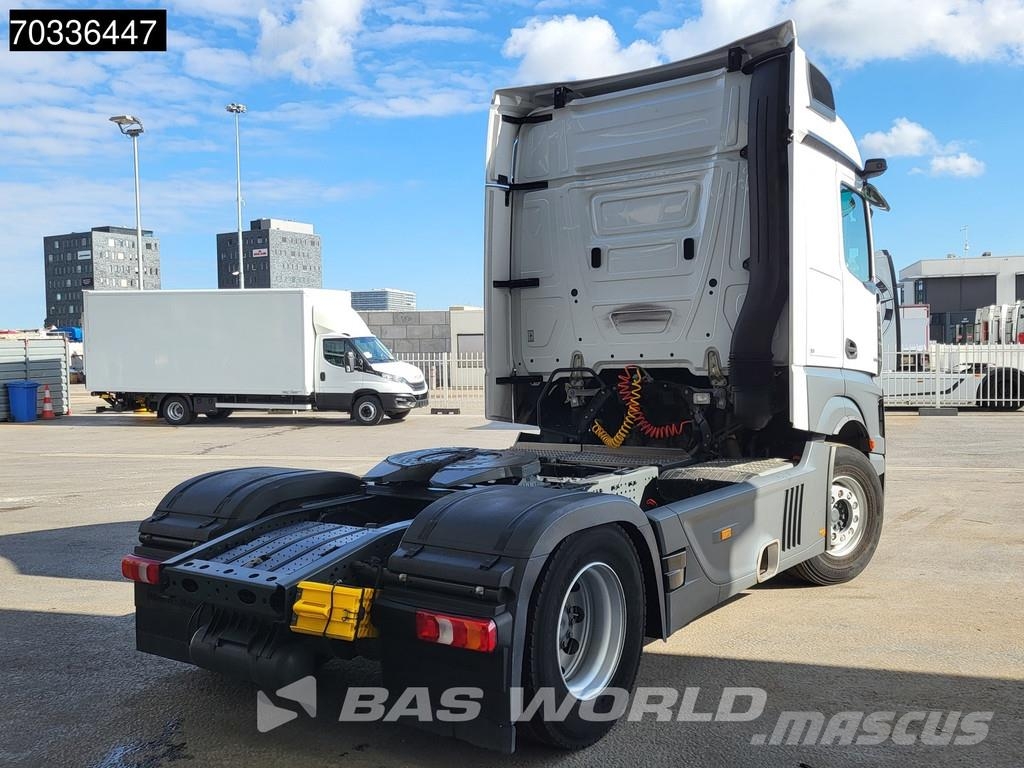 Mercedes-Benz Actros 1845 4X2 StreamSpace Retarder APK 01-2027 S Vetopöytäautot