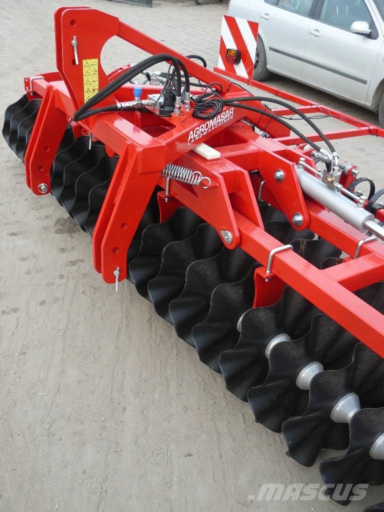Agromasar Front Disc paker Hagyományos ekék