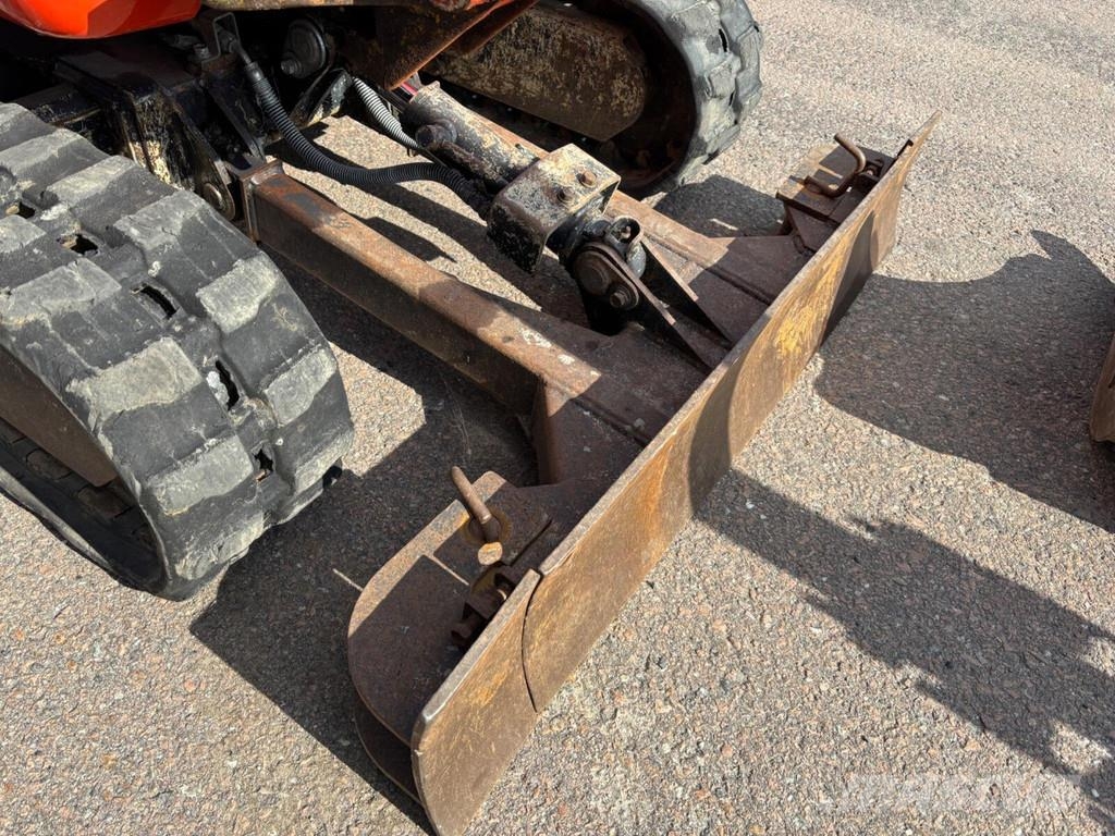 Kubota U10 - 3 小型挖掘机
