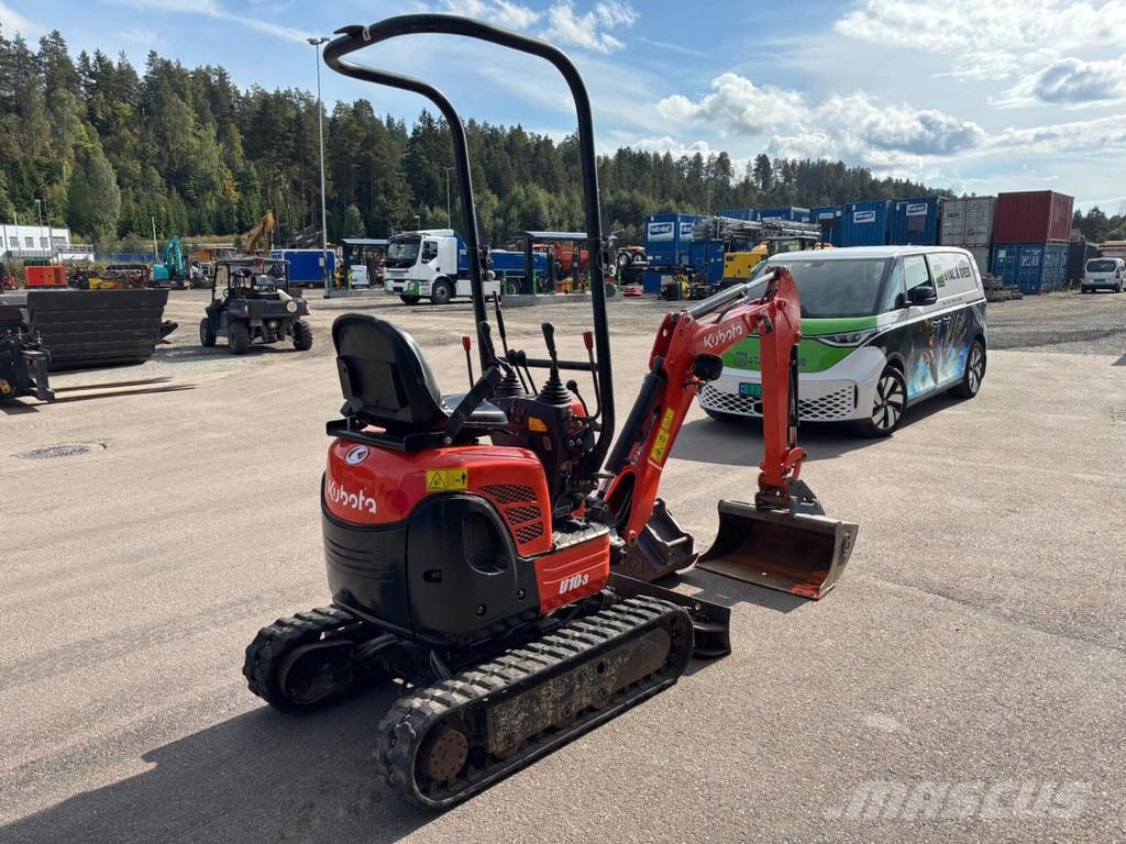 Kubota U10 - 3 小型挖掘机