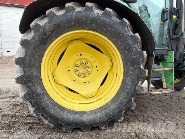 John Deere 6320 Premium Traktori Трактори
