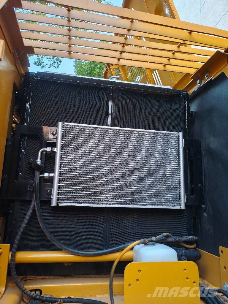 CAT 320 C L 履带挖掘机