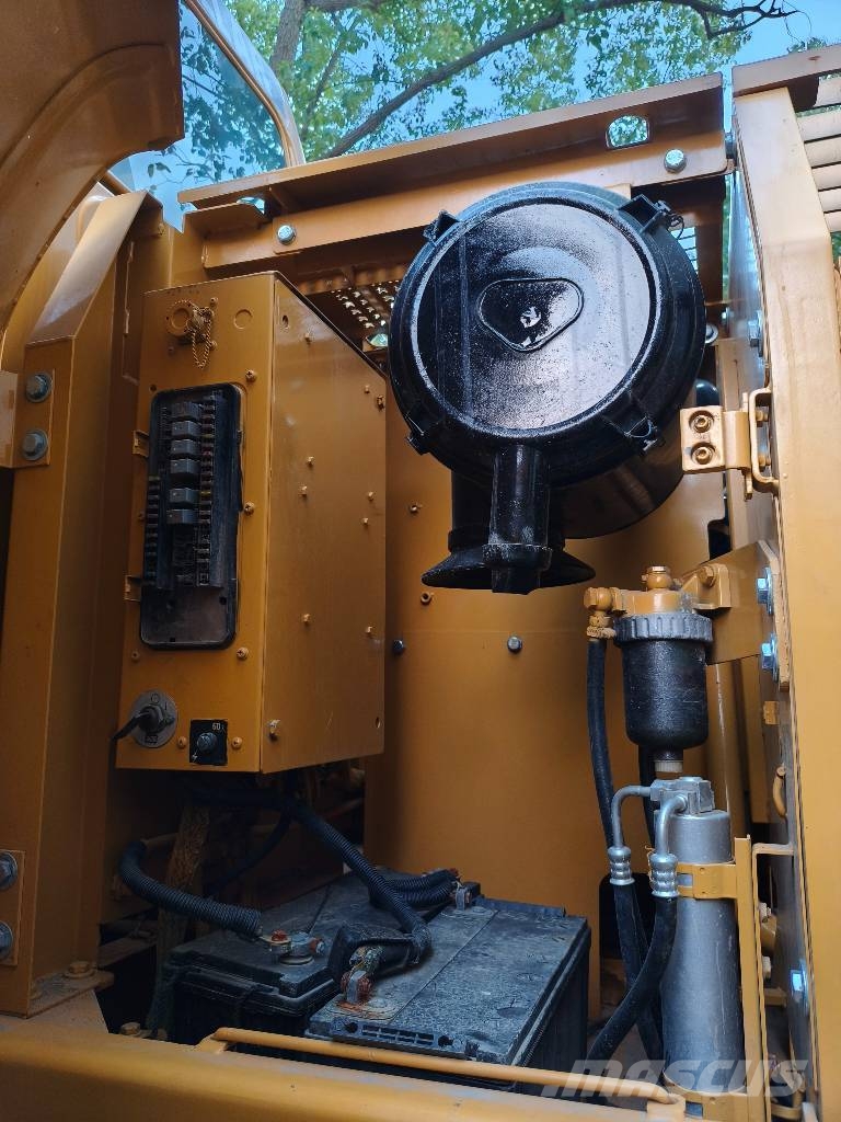 CAT 320 C L 履带挖掘机