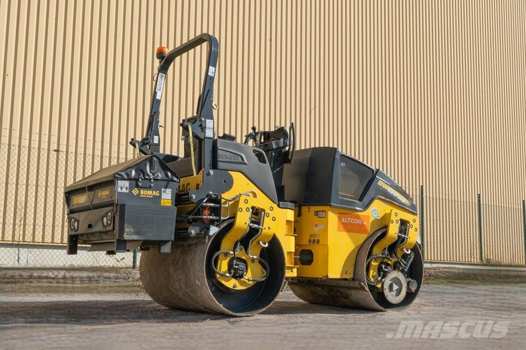 Bomag BW 138 AD-5 مداحل ثنائية الاسطوانة
