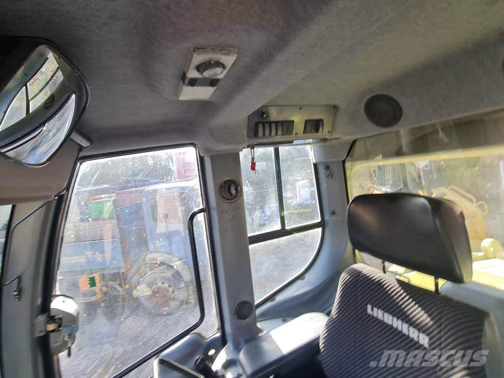 Liebherr LR 634 Laderaupen