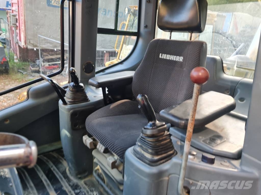 Liebherr LR 634 Laderaupen