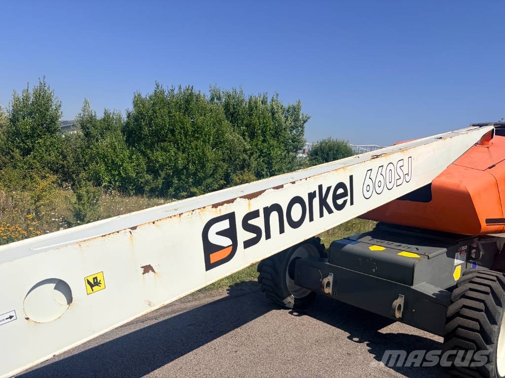 Snorkel 660 SJ Plataformas con brazo de elevación manual