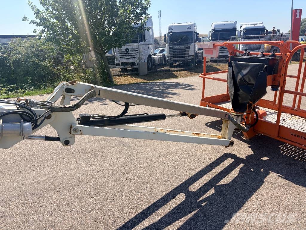 Snorkel 660 SJ Plataformas con brazo de elevación manual
