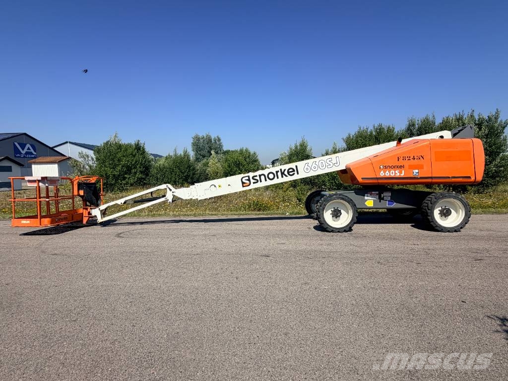 Snorkel 660 SJ Plataformas con brazo de elevación manual
