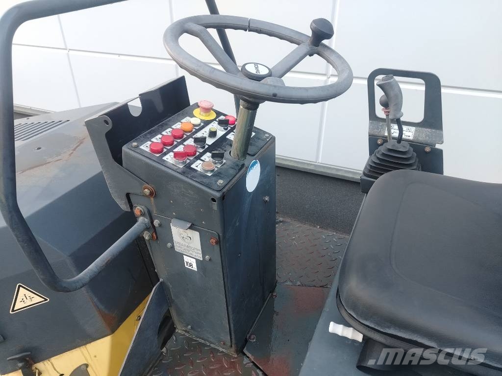 Bomag BW 100 AD-3 Tandemjyrät