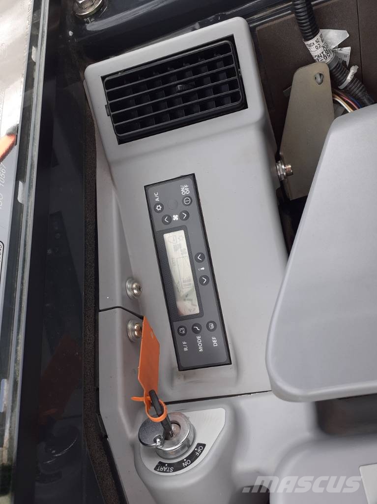 Hitachi ZX 38 U-6 Miniescavatori