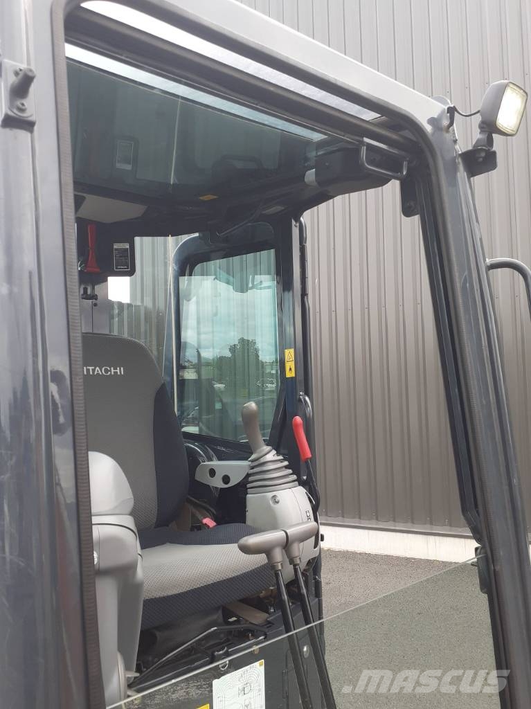 Hitachi ZX 38 U-6 Miniescavatori