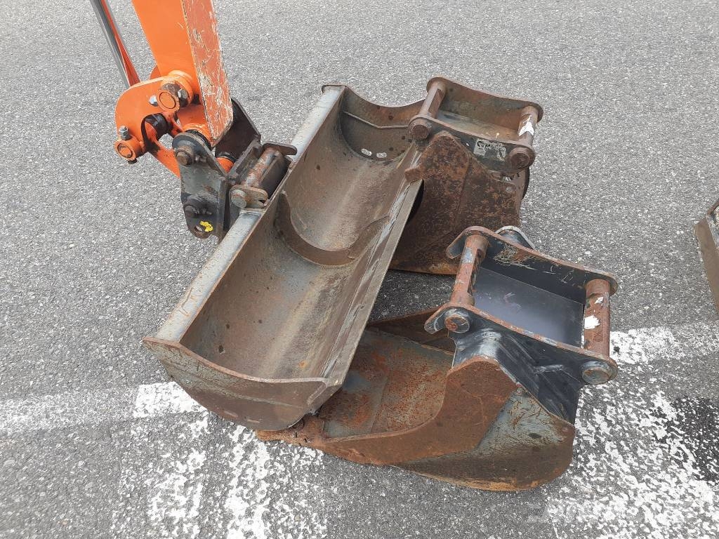 Hitachi ZX 38 U-6 Miniescavatori
