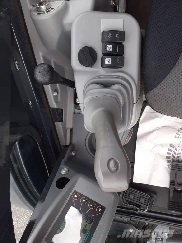 Hitachi ZX 38 U-6 Miniescavatori