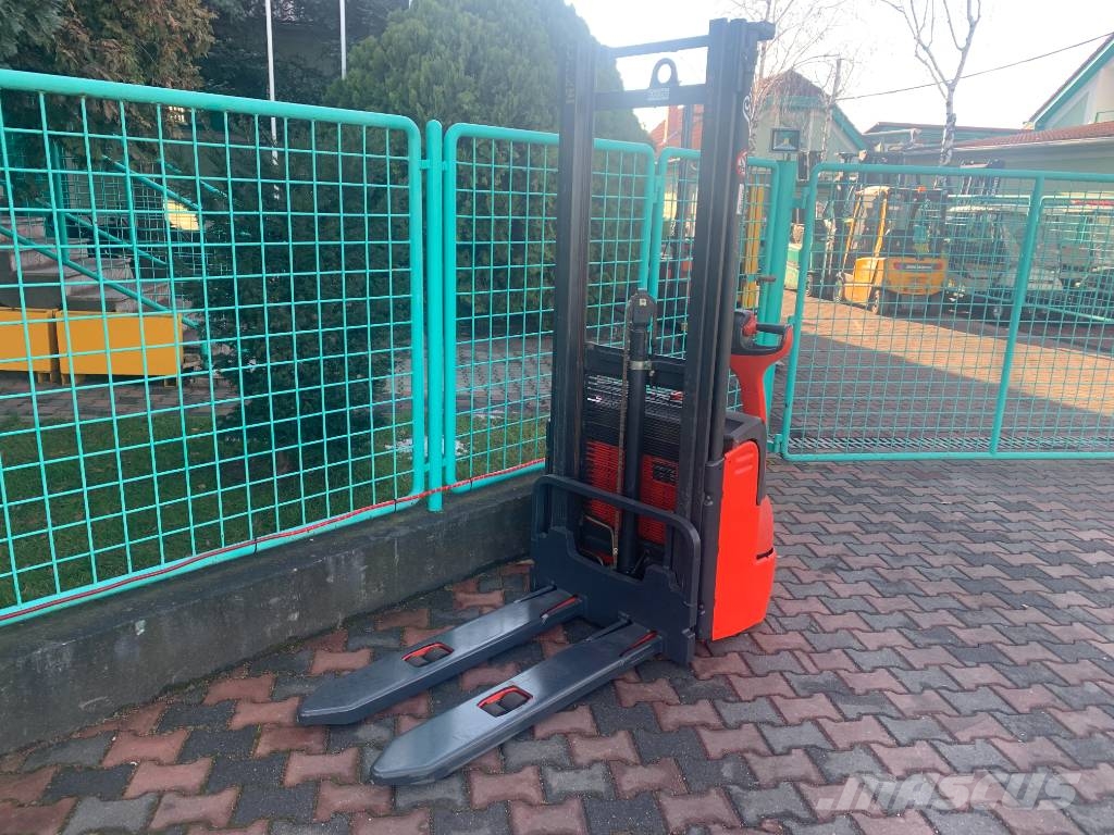 Linde L 12 V-2336 OB Apiladores eléctricos autopropulsados
