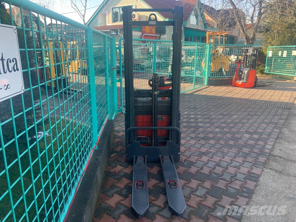 Linde L 12 V-2336 OB Apiladores eléctricos autopropulsados