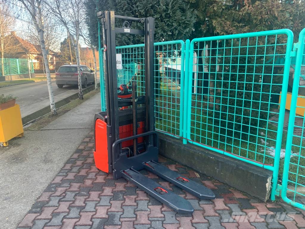 Linde L 12 V-2336 OB Apiladores eléctricos autopropulsados