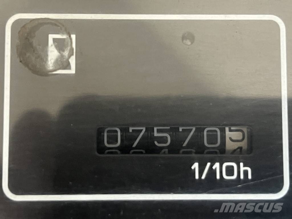 Nissan FJ02-A20D V-2798 OB شاحنات الديزل