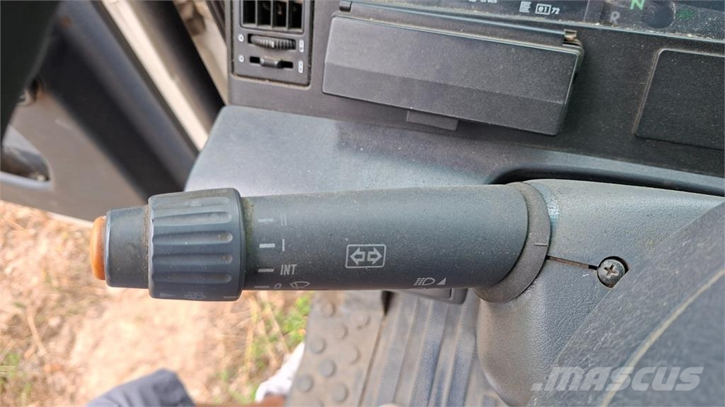 Mercedes-Benz ACTROS 953.30 8X4+ PUTZMEISTER TMM 21-3 شاحنات بمقصورة وهيكل