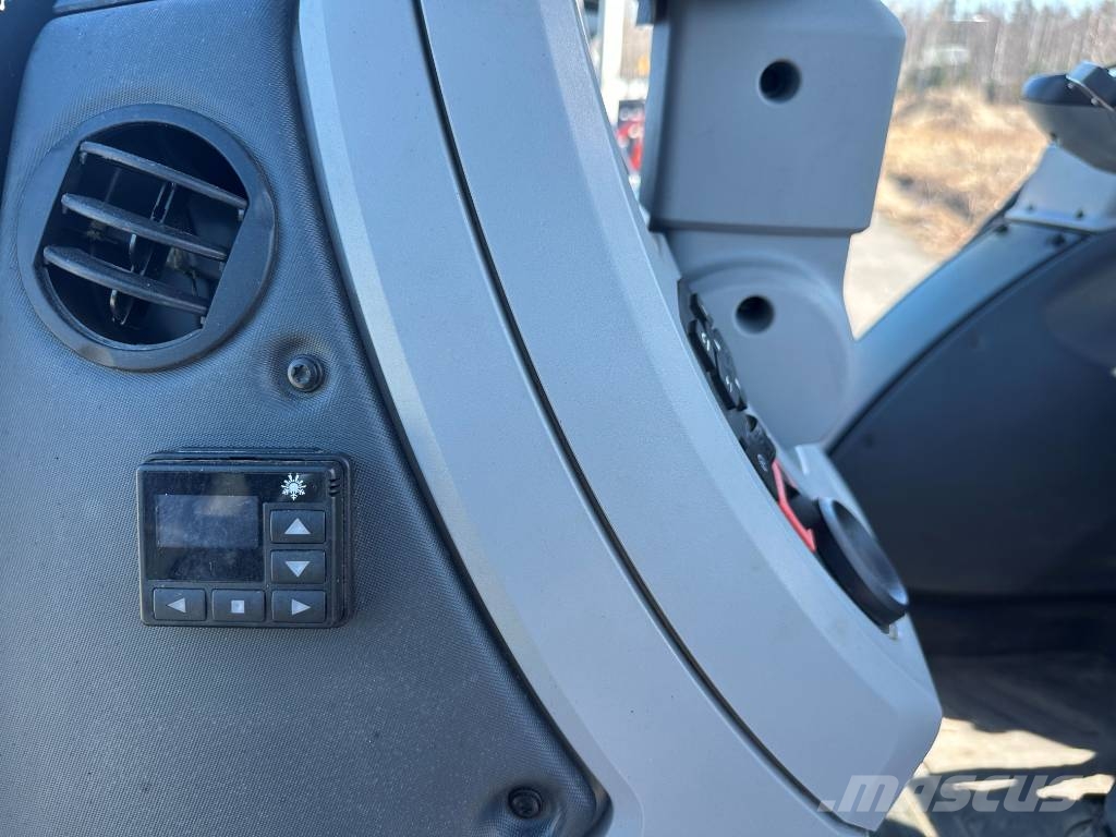 Valtra T 144 拖拉机/农用车