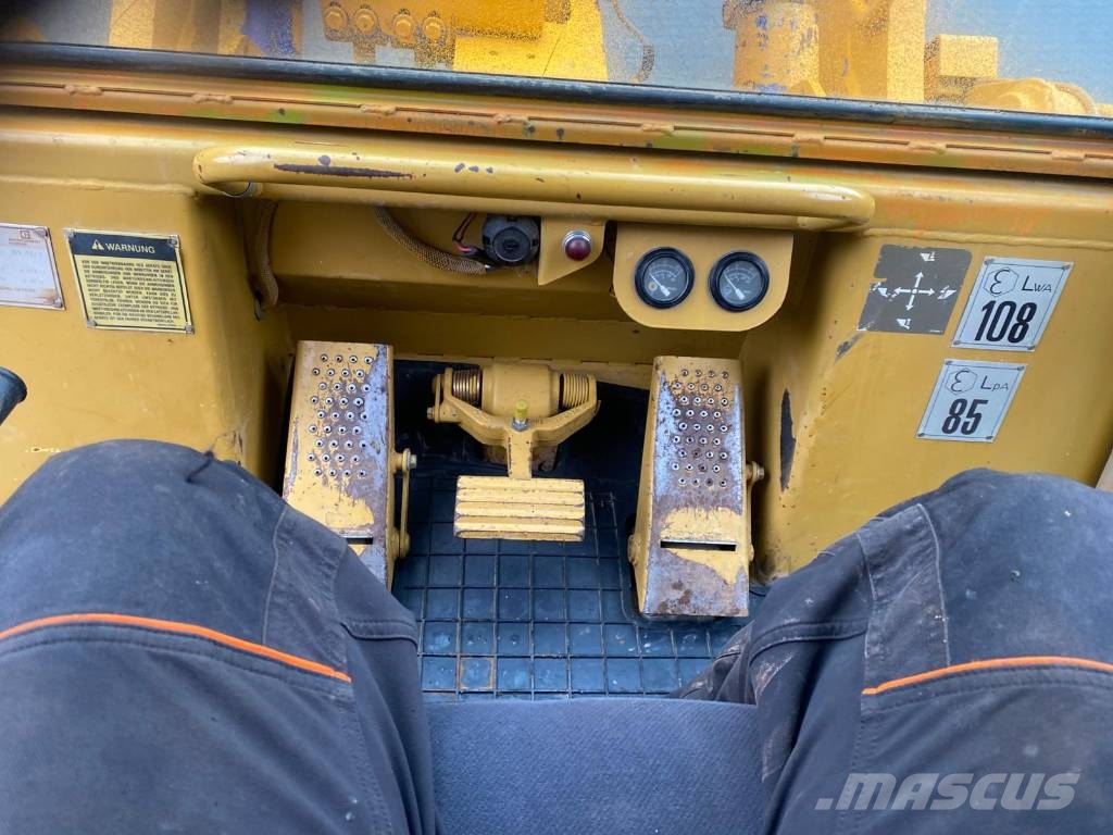 CAT 963 Φορτωτές με ερπύστριες
