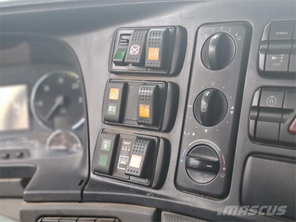 Sisu DK16M K-AKK-8x4 Φορτηγά Ανατροπή