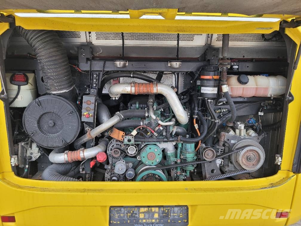 Volvo B8R 8900 EURO 6 298000 KMS ONLY Međugradski autobusi
