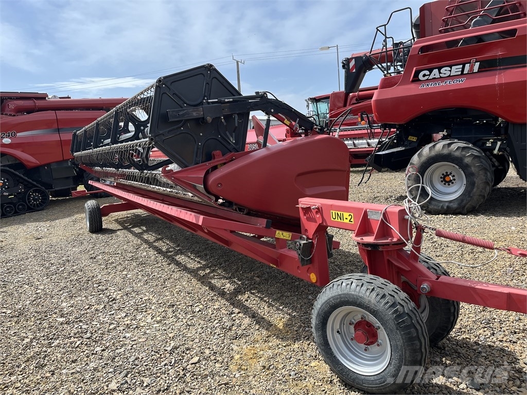Case IH AF 7240 حصادات