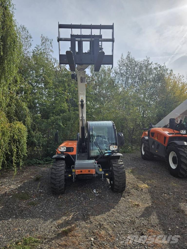 Snorkel SR626 Multi purpose loaders