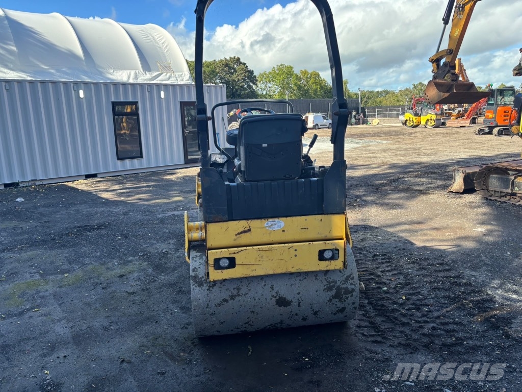 Bomag AD 120-4 Divvalču grunts veltņi