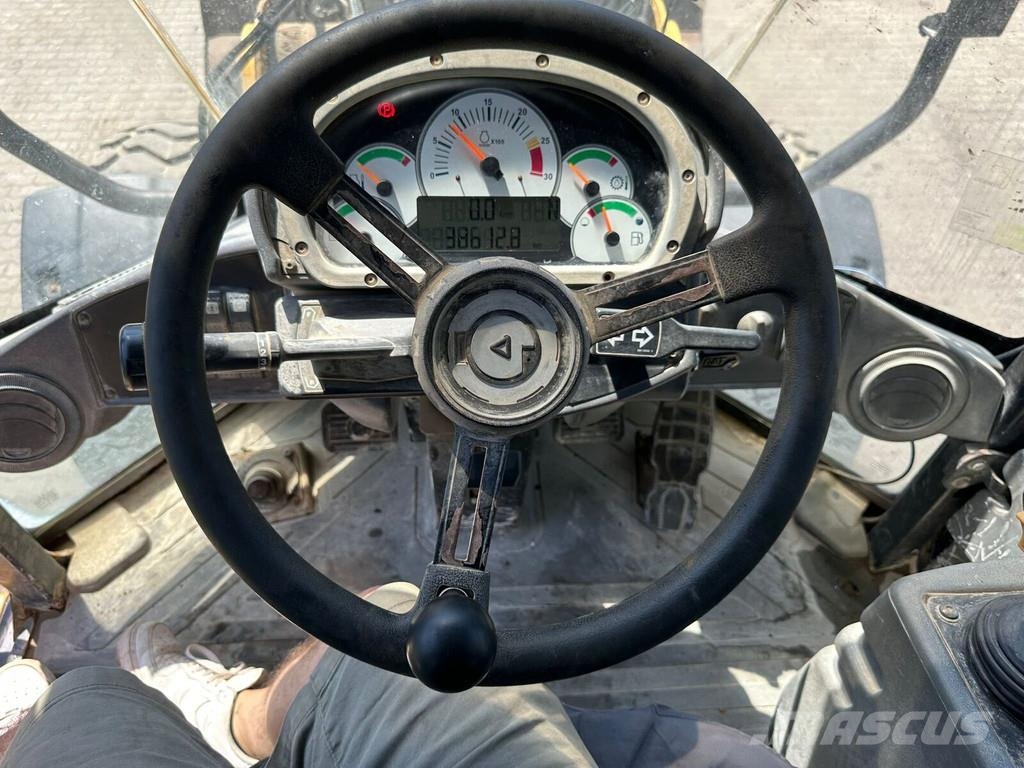 CAT 924 H 輪胎式裝載機