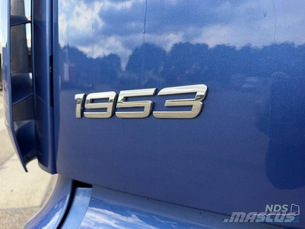 Mercedes-Benz Actros 1953 - Full air Hydraulic Vetopöytäautot