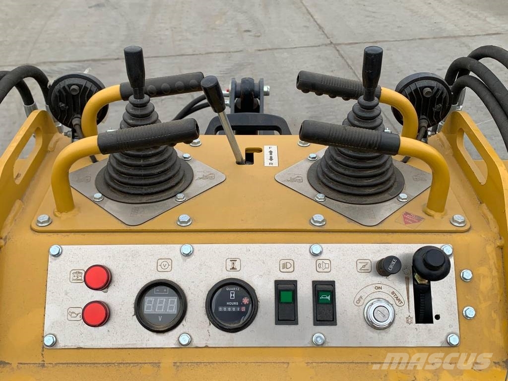 KingKong XG360 Skid steer loaders