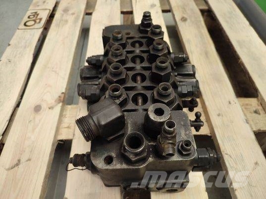 JCB 535-95 (26015700 hydrauilic distributor Hidráulicos