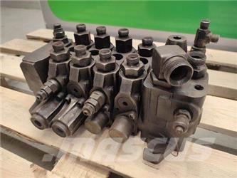 JCB 535-95 (26015700 hydrauilic distributor Hidráulicos