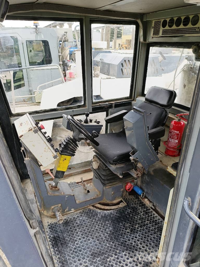 Wirtgen WR 2000 Asphalt recyclers