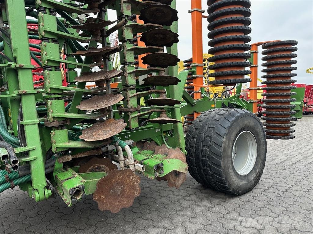 Amazone Catros 9002 صهاريج الملاط
