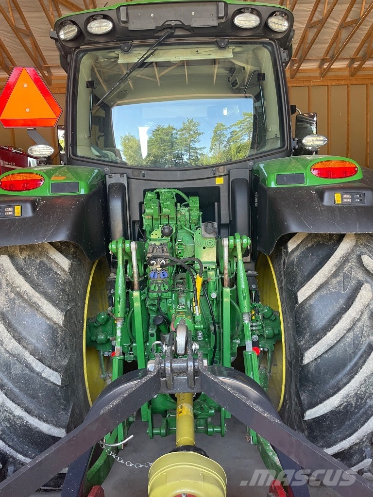 John Deere 6155 R Tractoren