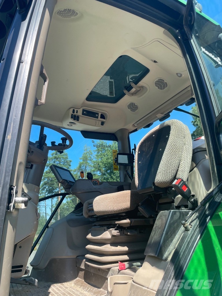 John Deere 6155 R Tractoren
