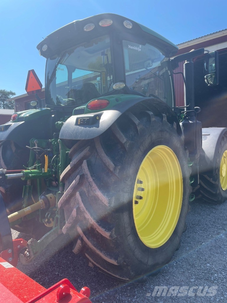 John Deere 6155 R Tractoren