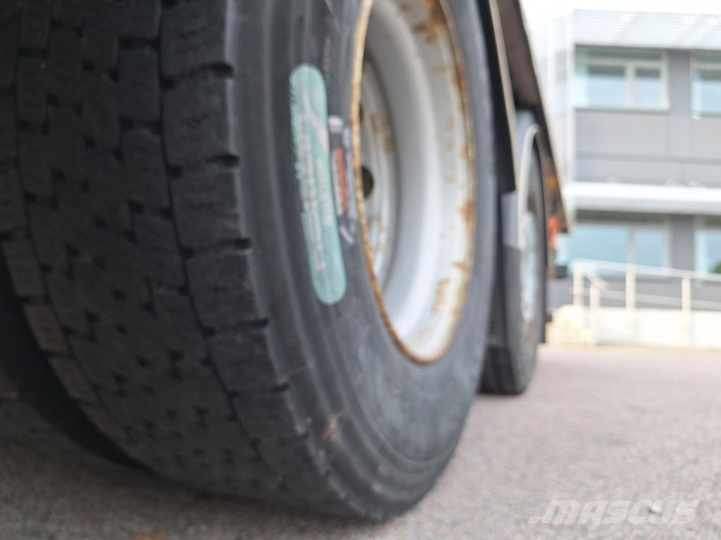 AB EKERI OY Vehicle Rigid 6x2-2 box full side opening ボックスボディー、ウイング、箱車